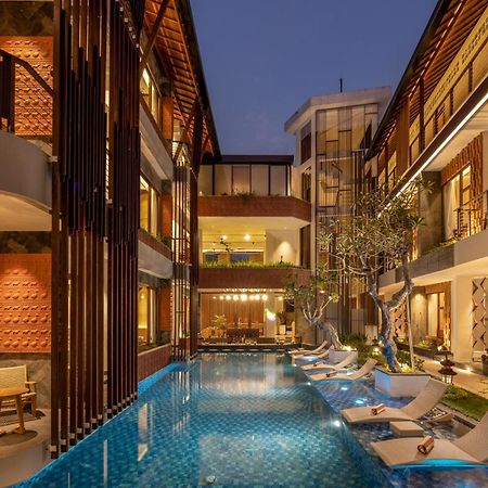 Mokko Suites Batubelig Canggu Екстериор снимка
