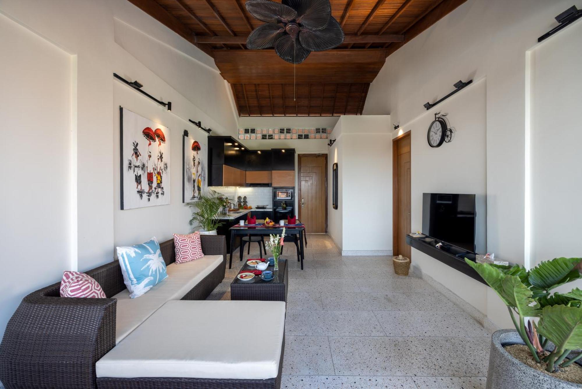 Mokko Suites Batubelig Canggu Екстериор снимка