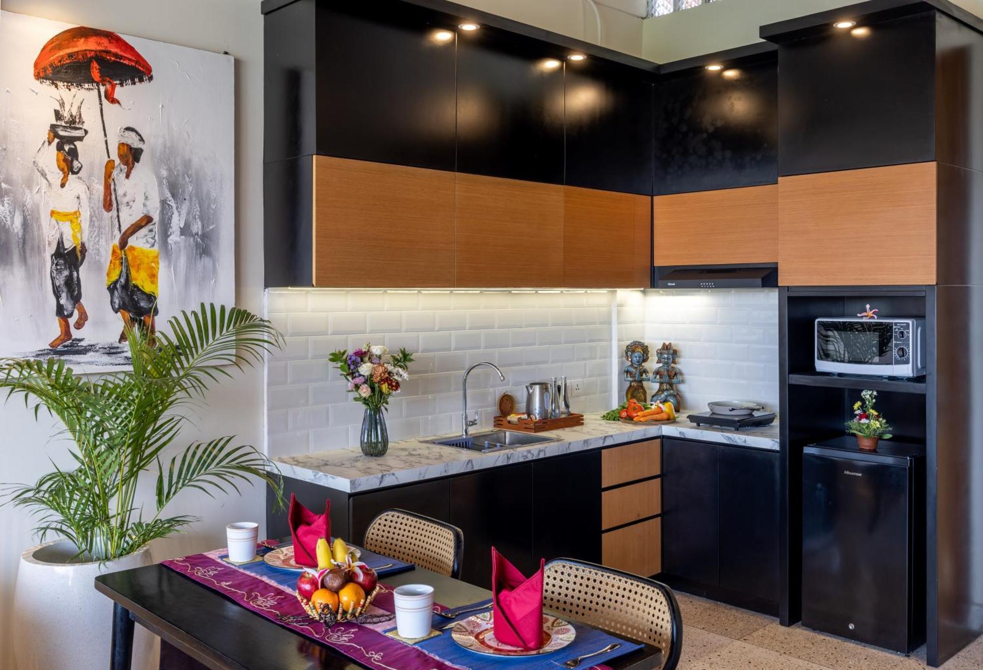 Mokko Suites Batubelig Canggu Екстериор снимка